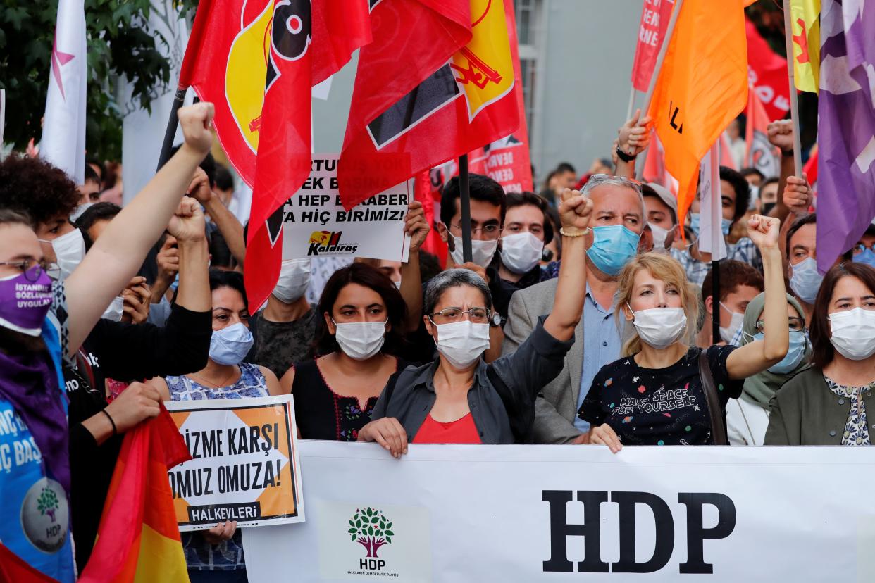 Protest in Istanbul against the arrest of 82 people (REUTERS)