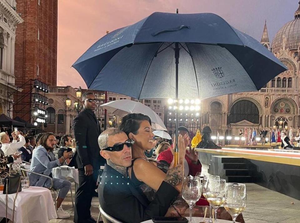 Travis Barker, Kourtney Kardashian, Italian Vacation