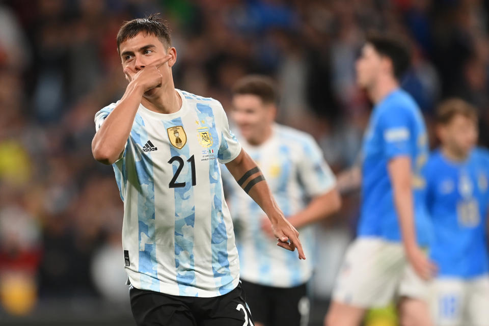 LONDON, ENGLAND - JUNE 01: Paulo Dybala of Argentina celebrates after scoring their team's third goal during the 2022 Finalissima match between Italy and Argentina at Wembley Stadium on June 01, 2022 in London, England. (Photo by Michael Regan - UEFA/UEFA via Getty Images)