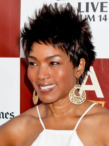 Short: Angela Bassett