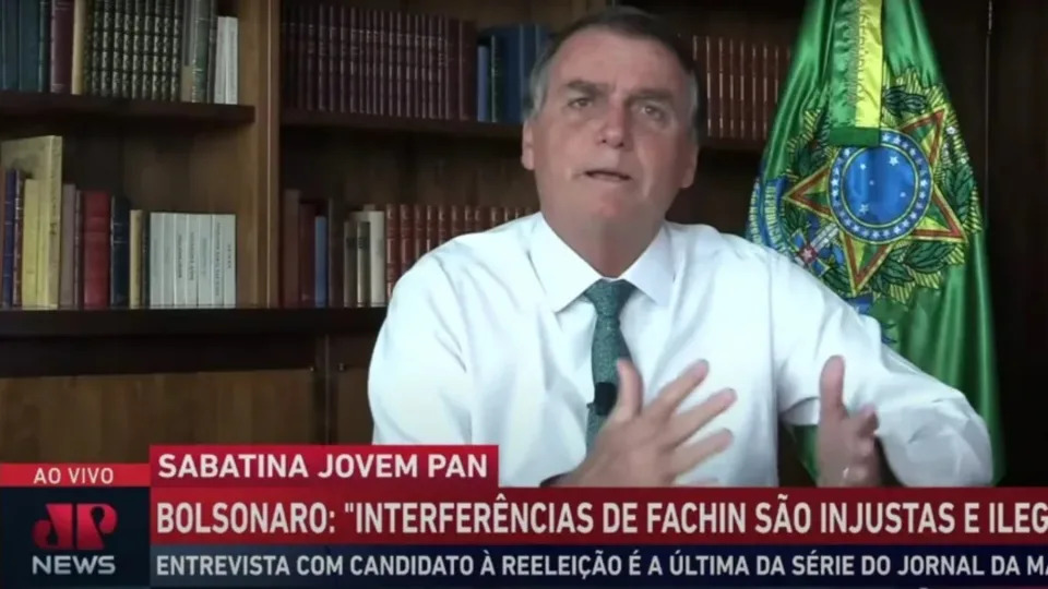 TSE avalia que Jovem Pan tem feito propaganda de Bolsonaro e propagado fake news sobre Lula (Foto: Reprodução/Jovem Pan)