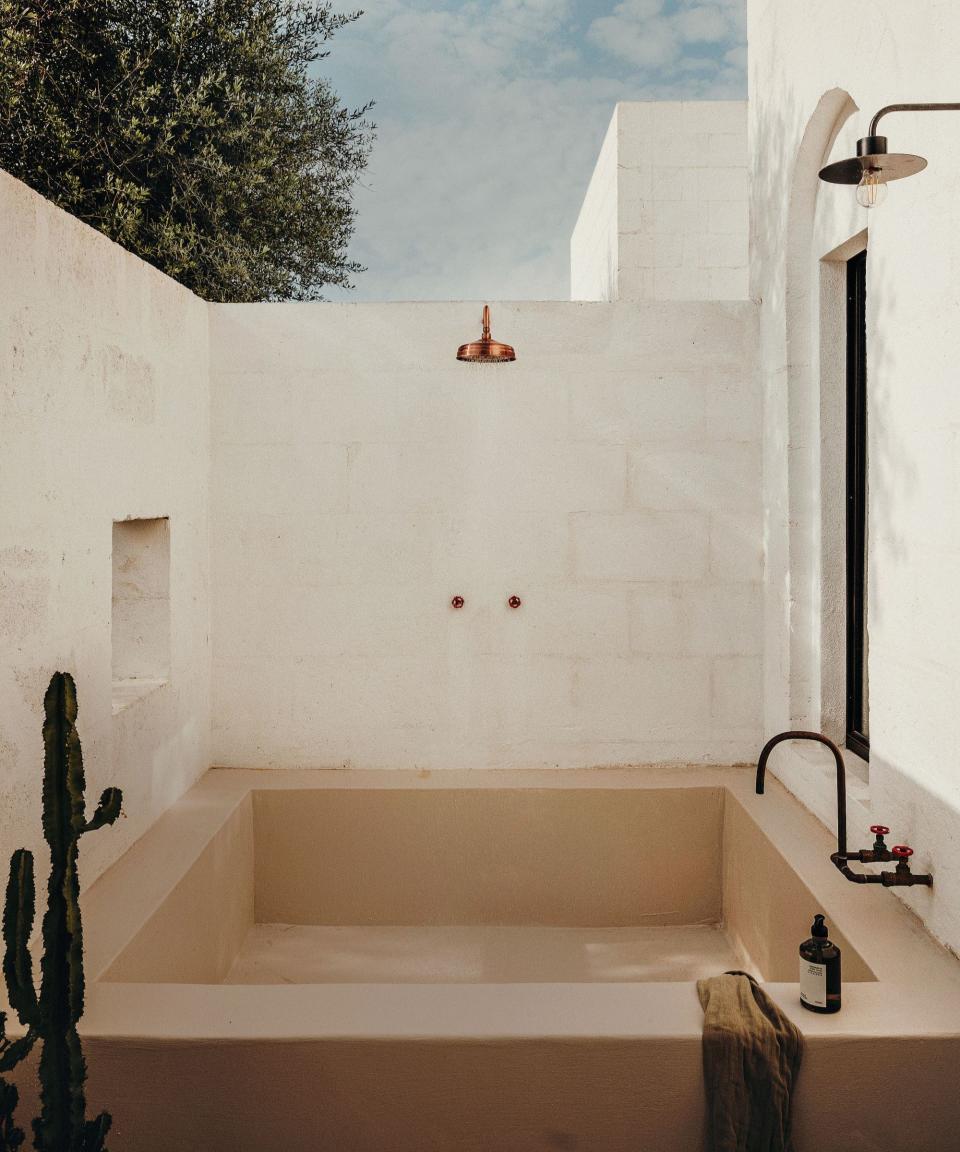 Outdoor bathroom with large shower