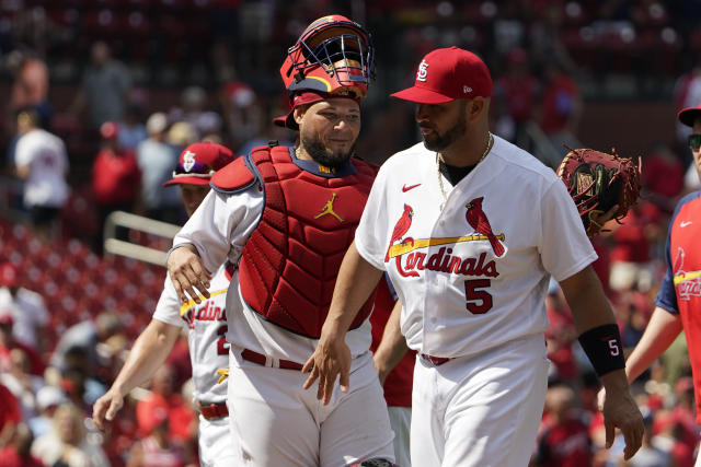 Yadier Molina placed on bereavement list