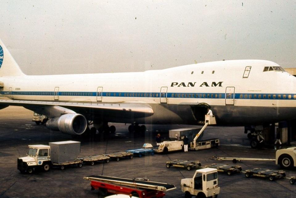 pan am plane