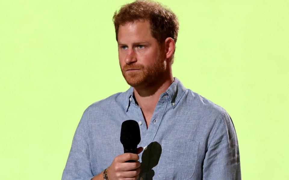 "Was mich jedoch zutiefst beunruhigt ist, dass Praktiken wie diese - und noch schlimmere - auch heute noch weitverbreitet sind", sagte Prinz Harry. (Bild: 2021 Kevin Winter/Getty Images for Global Citizen VAX LIVE)