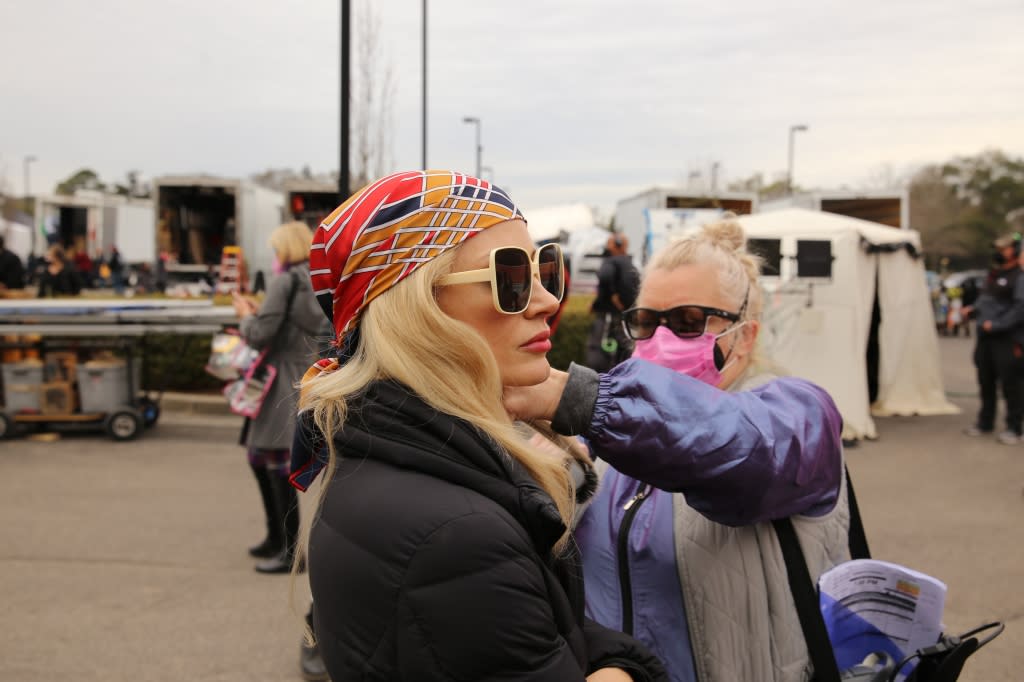 Stephanie Ingram touches up Jessica Chastain’s wig