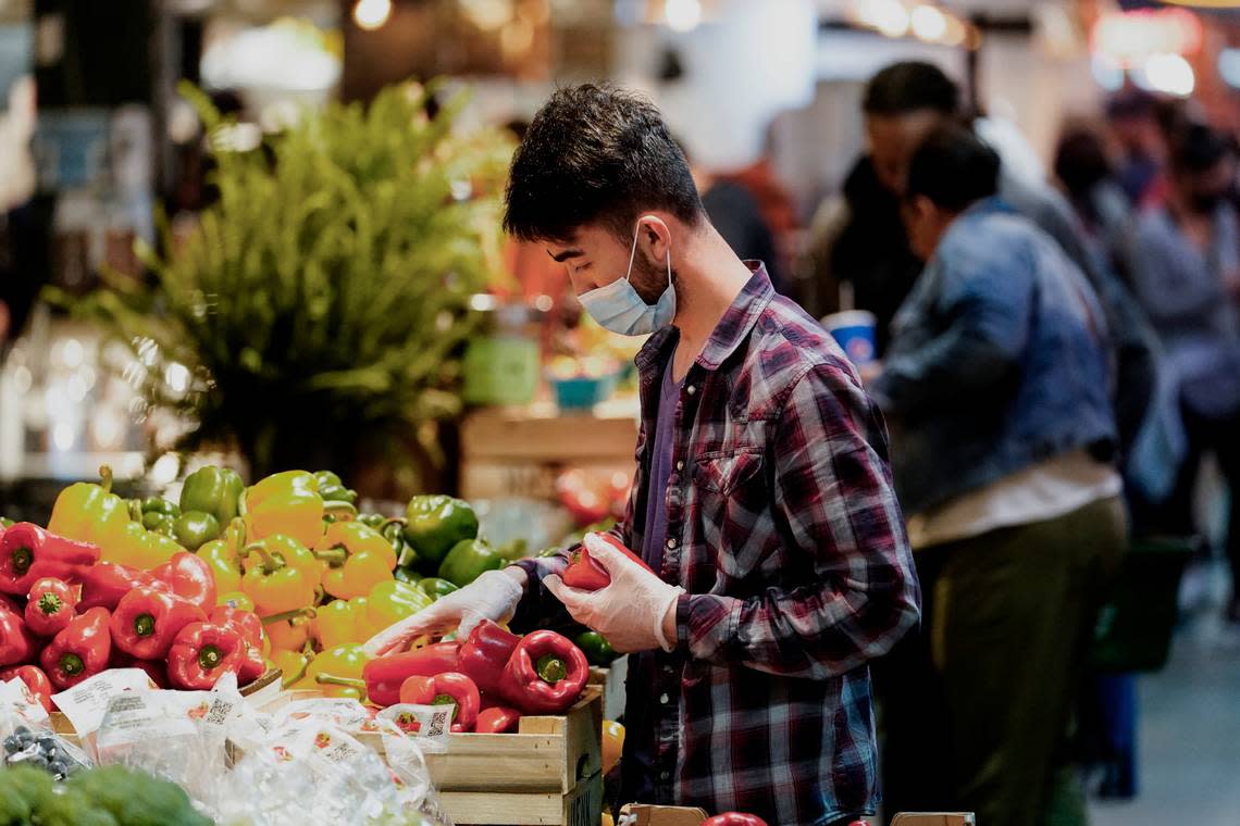 The Centers for Disease Control is recommending that masks be worn in indoor public places in the Tri-Cities, after rating the community COVID-19 level in Benton and Franklin counties as high.