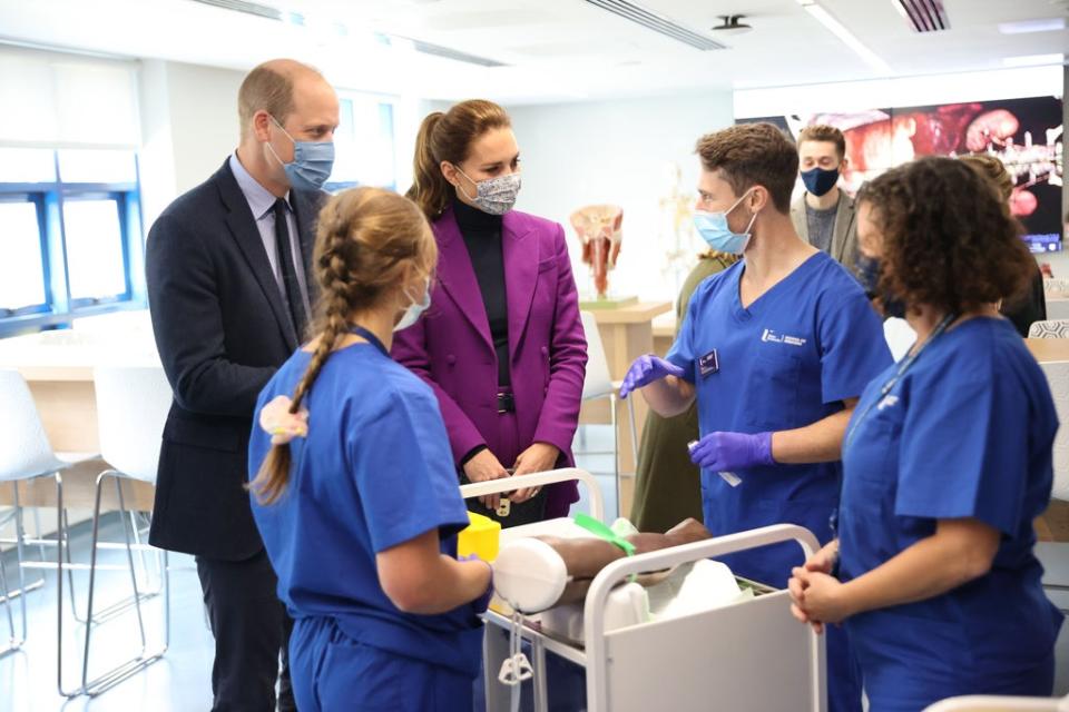 The Duke and Duchess of Cambridge talking with medical students (Chris Jackson/PA) (PA Wire)