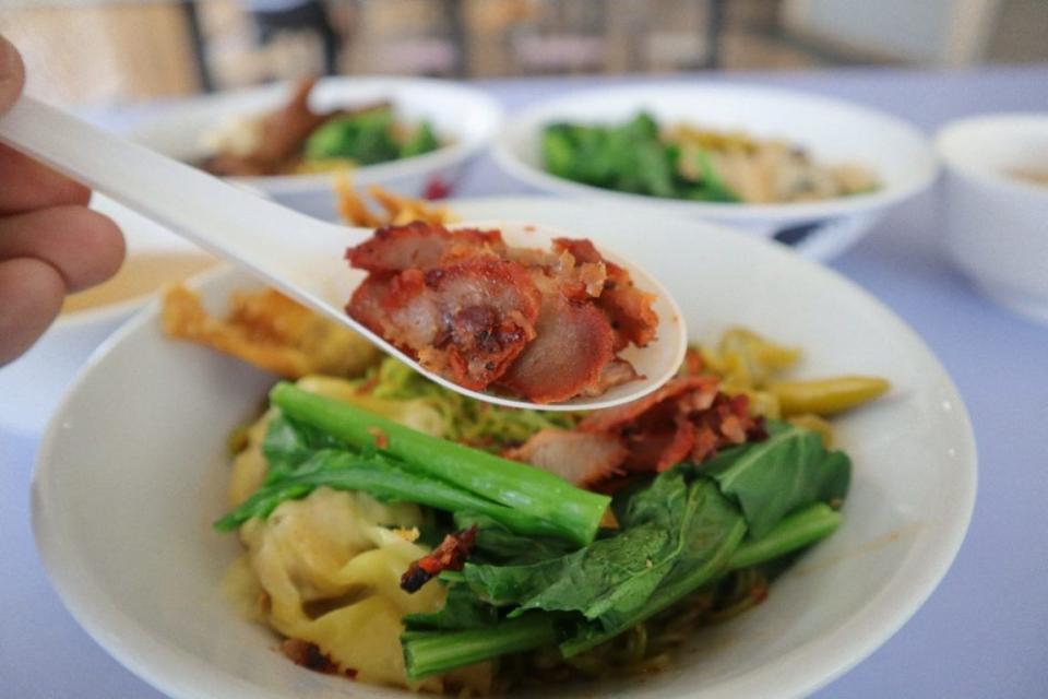 cho kee noodle - char siew closeup