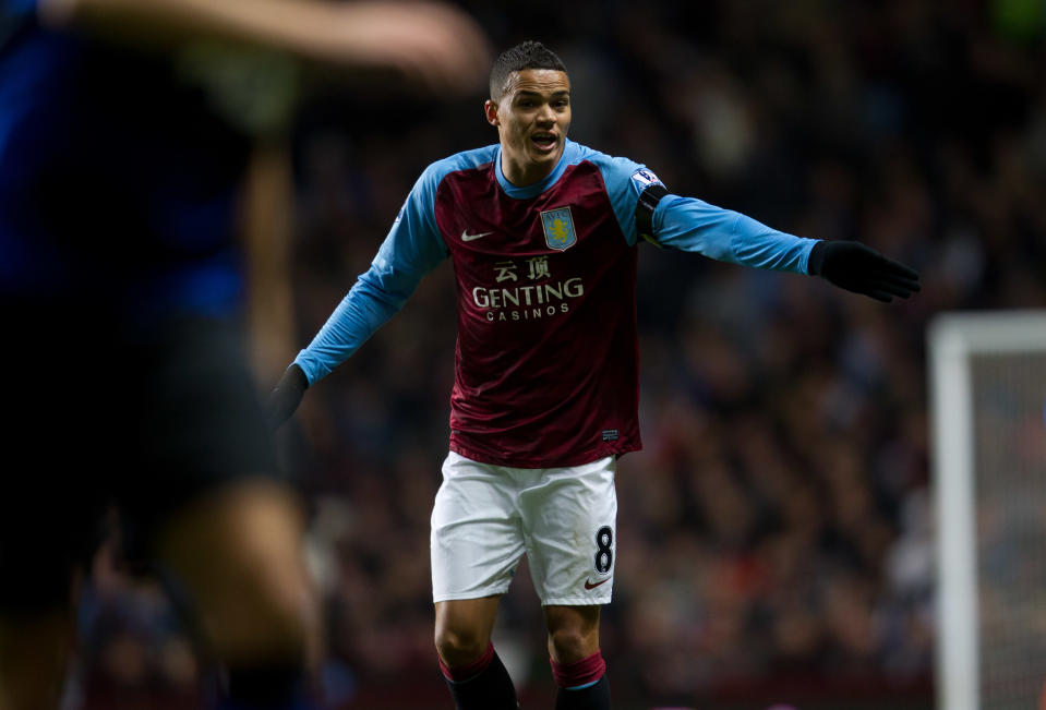 BIRMINGHAM, ENGLAND - DECEMBER 3: Jermaine Jenas of Aston Villa during the Barclays Premier League match between Aston Villa and Manchester United at Villa Park on December 3, 2011 in Birmingham, England. (Photo by Neville Williams/Aston Villa FC via Getty Images)