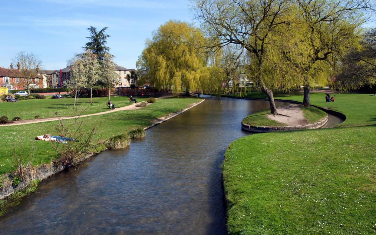 Queen Elizabeth Gardens, near where the couple were caught having sex - www.alamy.com