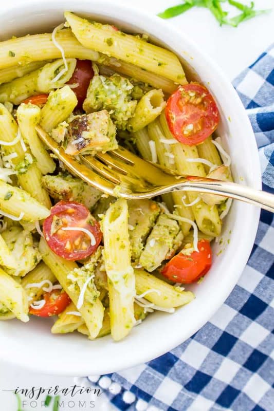 <p>Inspiration For Moms</p><strong>A five ingredient chicken pesto penne for spring? Groundbreaking and delicious.</strong><p><strong>Get the recipe:<a href="https://inspirationformoms.com/chicken-pesto-pasta-mozzarella/" rel="nofollow noopener" target="_blank" data-ylk="slk:Spring Chicken Pesto Penne With Mozzarella;elm:context_link;itc:0;sec:content-canvas" class="link rapid-noclick-resp"> Spring Chicken Pesto Penne With Mozzarella</a></strong></p>