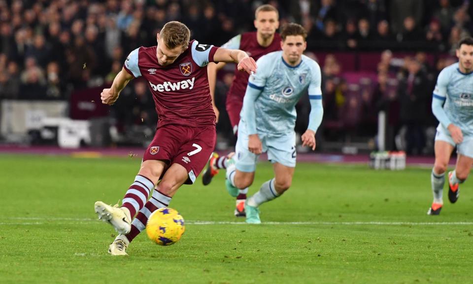 <span>James Ward-Prowse equalises from the spot after <a class="link " href="https://sports.yahoo.com/soccer/players/1616784/" data-i13n="sec:content-canvas;subsec:anchor_text;elm:context_link" data-ylk="slk:Mohammed Kudus;sec:content-canvas;subsec:anchor_text;elm:context_link;itc:0">Mohammed Kudus</a> won a penalty for the hosts.</span><span>Photograph: David Loveday/TGS Photo/Shutterstock</span>