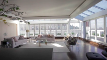 <p>On top of its spectacular views, the property also features a glass fireplace, media room and a private terrace. (TMZ) </p>