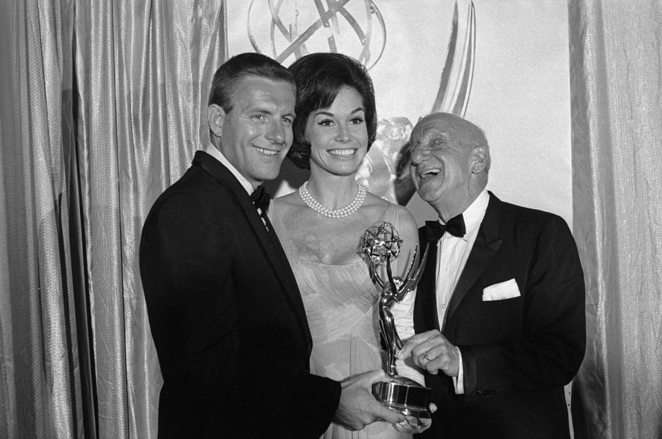 Jerry Van Dyke, Mary Tyler Moore and Jimmy Durane