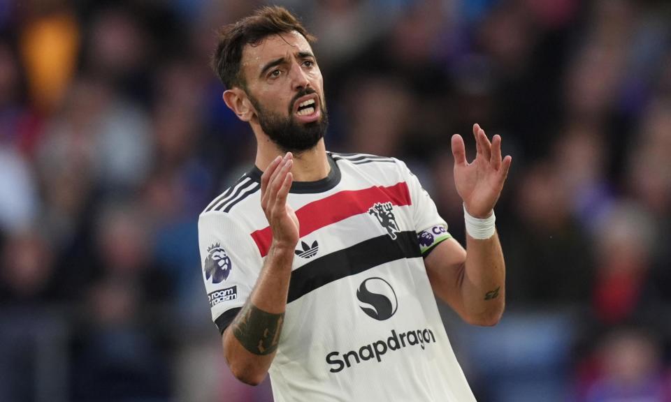 <span>Bruno Fernandes rues a missed chance during Manchester United’s goalless draw at Crystal Palace.</span><span>Photograph: John Walton/PA</span>