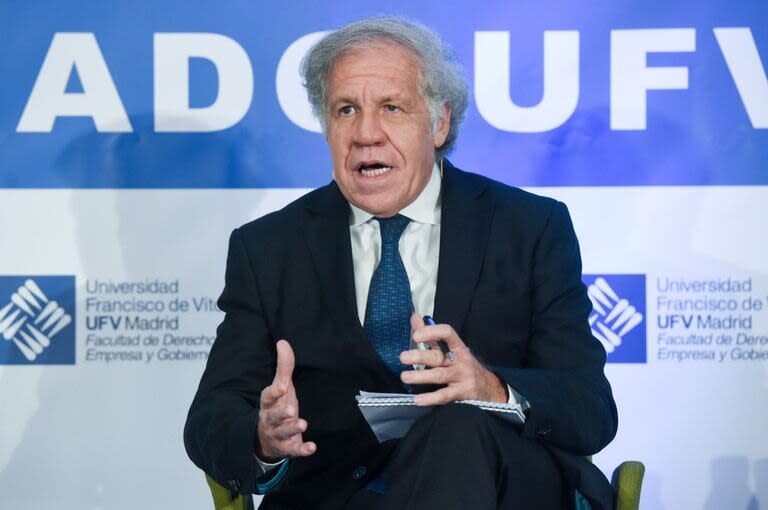 El secretario general de la Organización de los Estados Americanos, OEA, Luis Almagro, participa en una sesión del Aula de Liderazgo IADG-UFV en la Universidad Francisco de Vitoria, a 11 de octubre de 2022, en Madrid. (Gustavo Valiente - Europa Press)