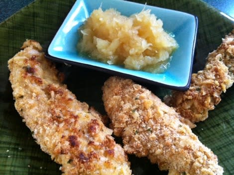 Crunchy and healthy chicken tenders 