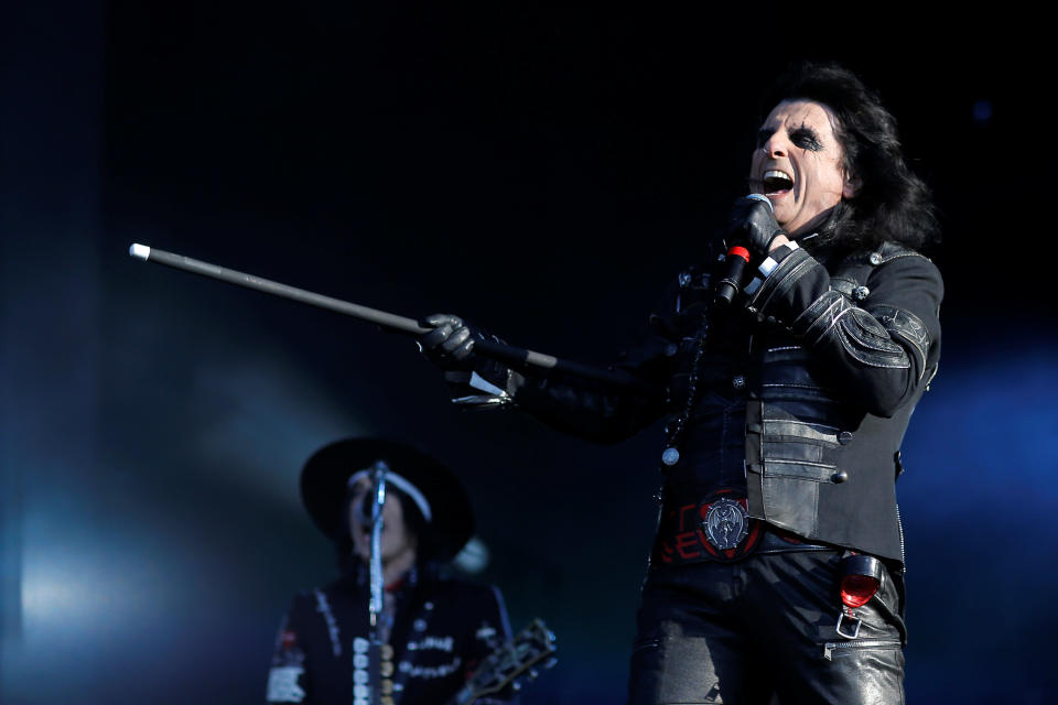 Alice Cooper performs with the Hollywood Vampires band during the Hellfest music Festival in Clisson, France, June 22, 2018. REUTERS/Stephane Mahe