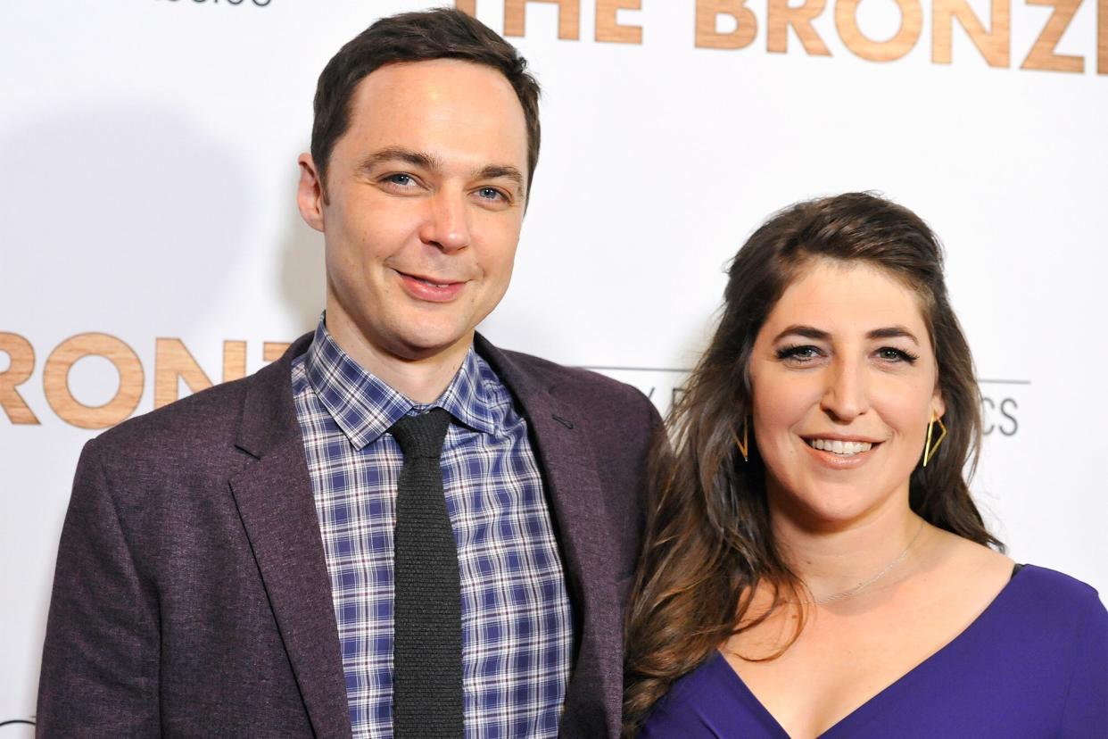 Jim Parsons and Mayim Bialik