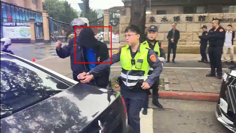 警方逮捕溫男。（圖／翻攝畫面）