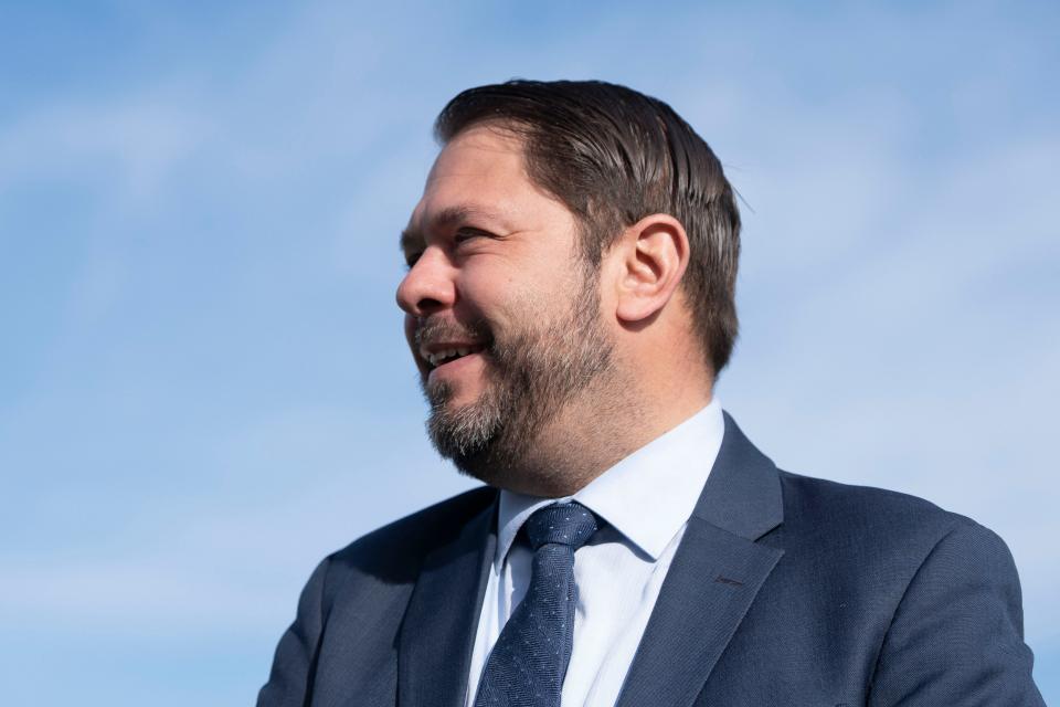 Ruben Gallego