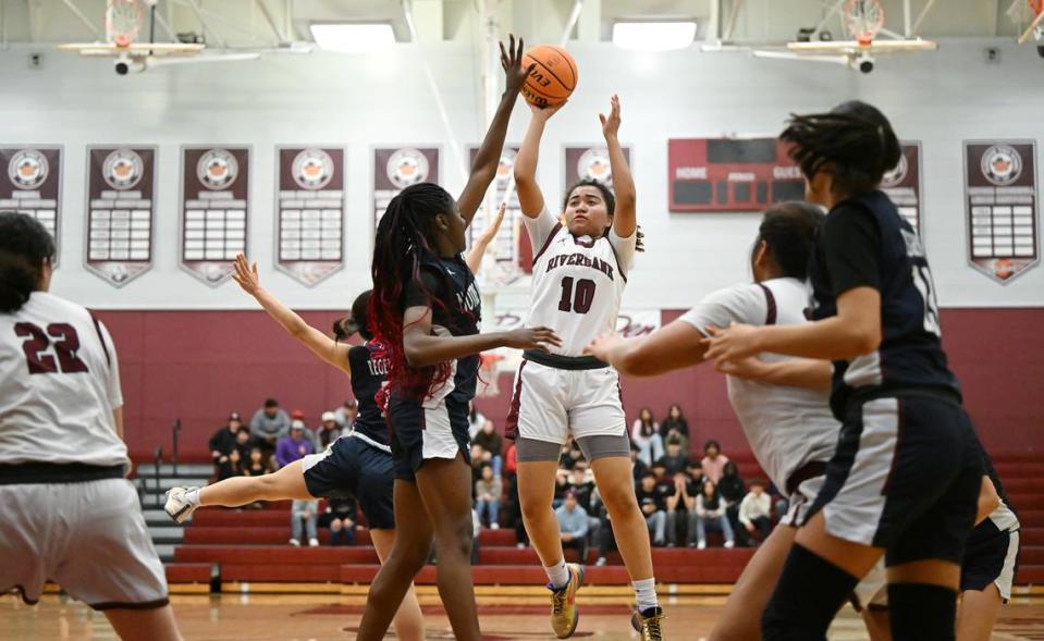 Riverbank’s Chancis Gamez scored 25 points to lead all players in the CIF Northern California Division IV playoff game with Notre Dame at Riverbank High School in Riverbank, Calif., Thursday, Feb. 29, 2024. Andy Alfaro/aalfaro@modbee.com