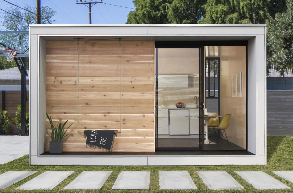 Startup builds apartments in homeowners' backyards to offset rising home prices (Courtesy: Plús Hús & Art Gray Photography)