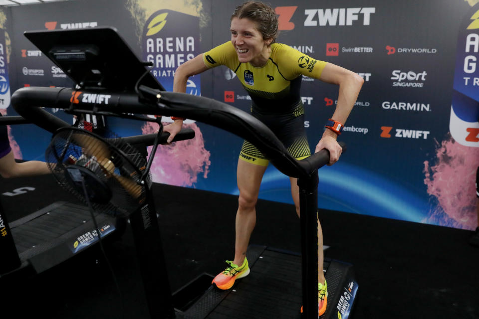 Arena Games Triathlon overall women's winner Beth Potter following her run leg at Marina Bay. (PHOTO: Paul Miller/Super League Triathlon)