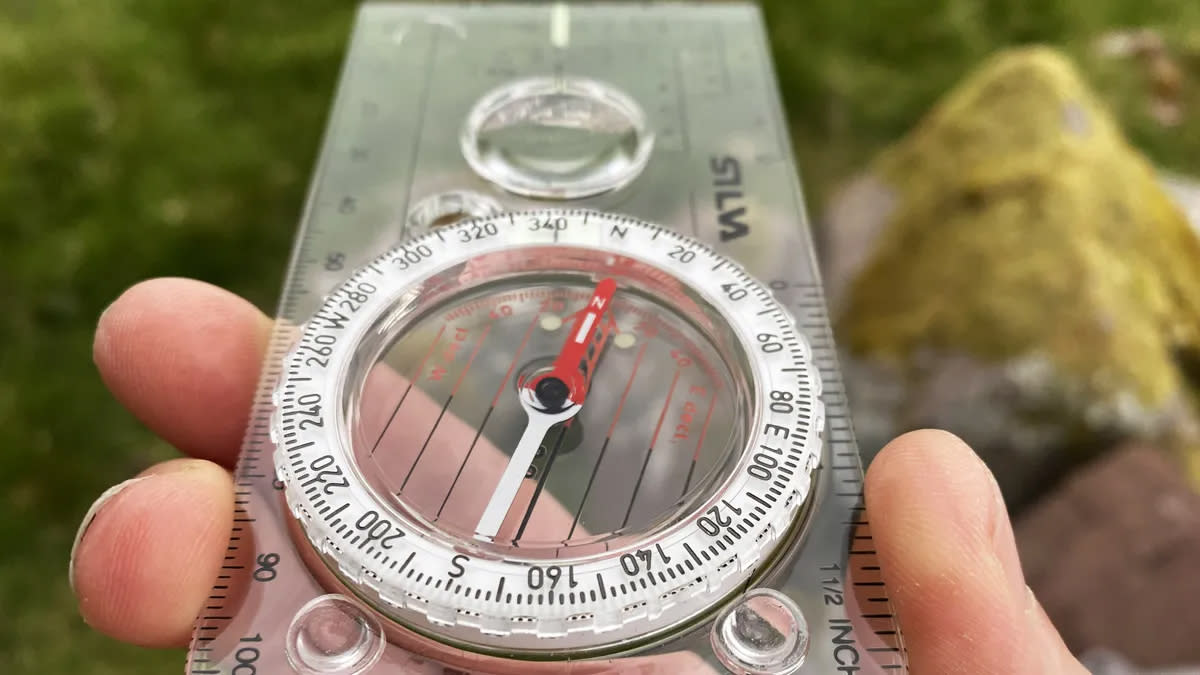  How does a magnetic compass work: compass. 