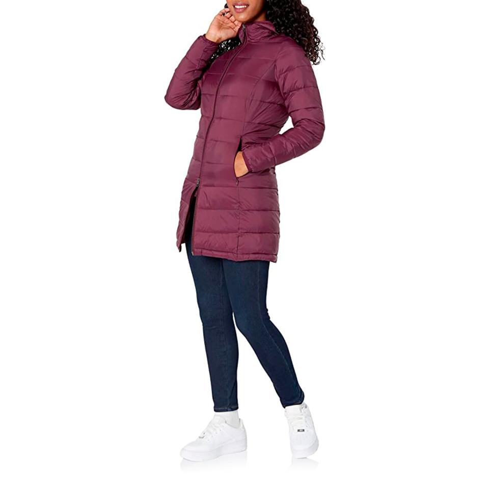 Amazon Essentials Women's Lightweight Water-Resistant Hooded Puffer Coat