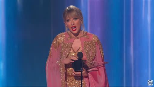 泰勒絲全美音樂典禮奪下六大獎項。（圖／翻攝American Music Awards YouTube）