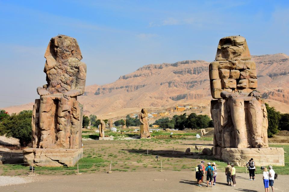 Colossi_of_Memnon