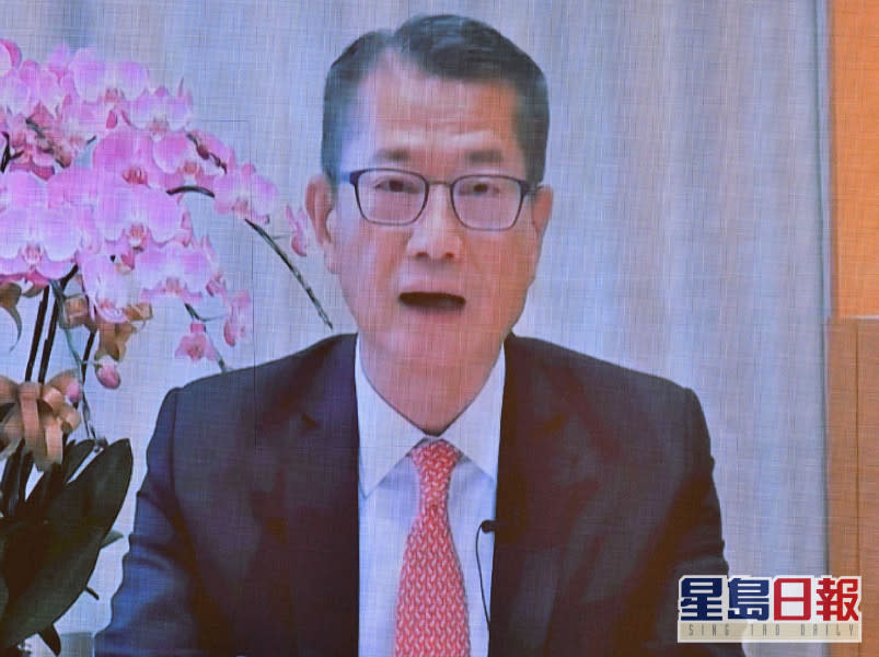 財政司司長陳茂波透過視像形式在會上致辭，呼籲本港社會捉緊前海機遇。