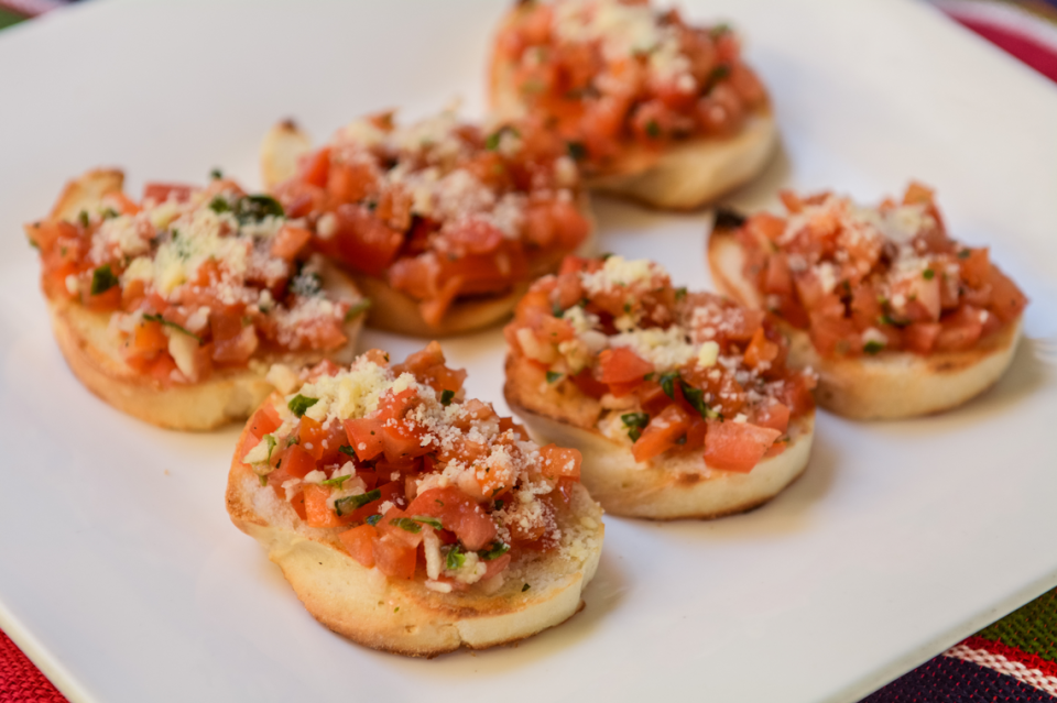 Dishes such as the Hot Brown Canapes are meant to focus on the cuisine of the region.