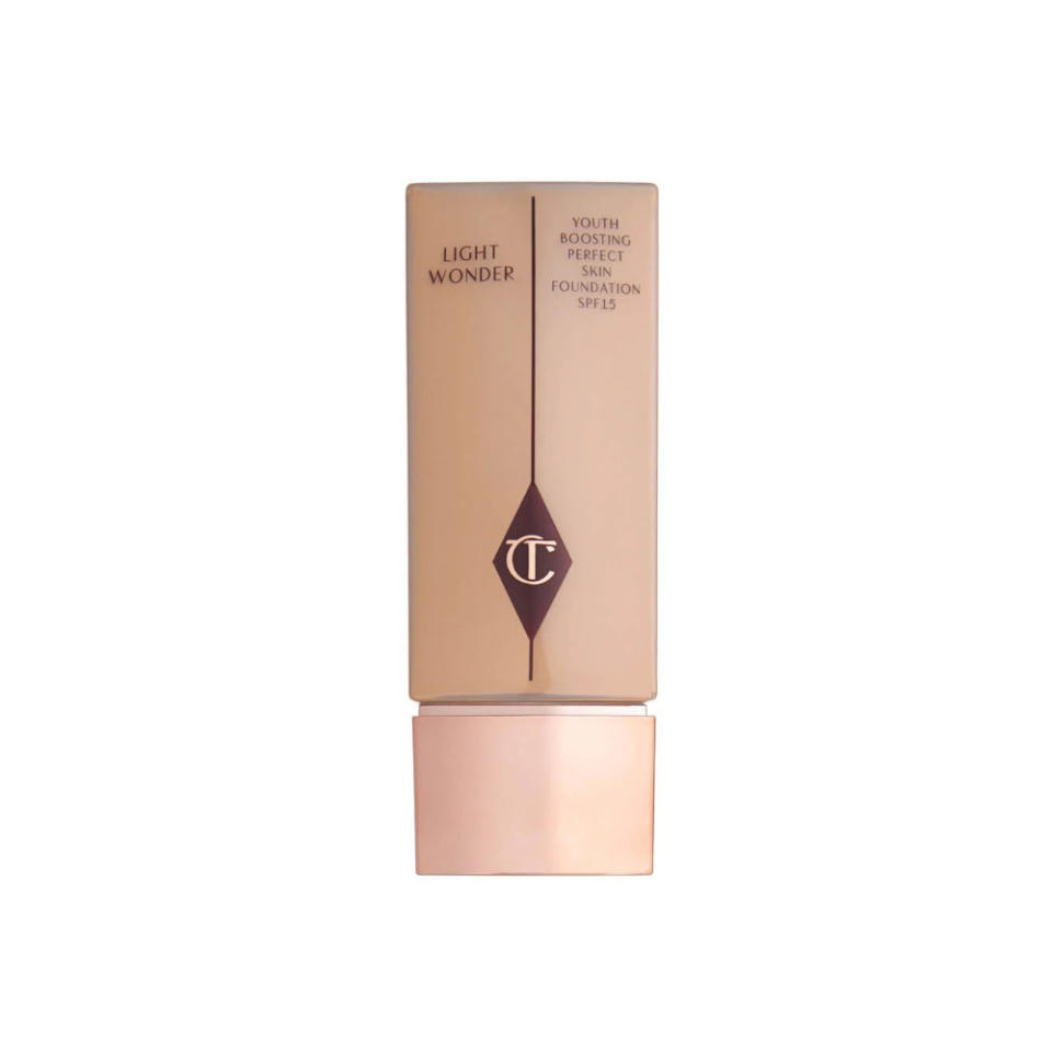 Charlotte Tilbury Light Wonder Foundation