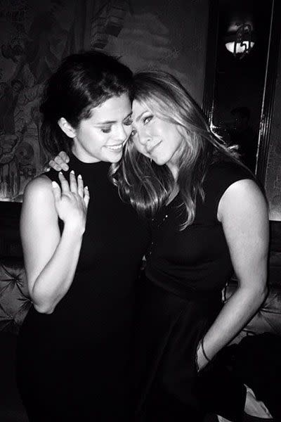 Selena Gomez – Jennifer Aniston