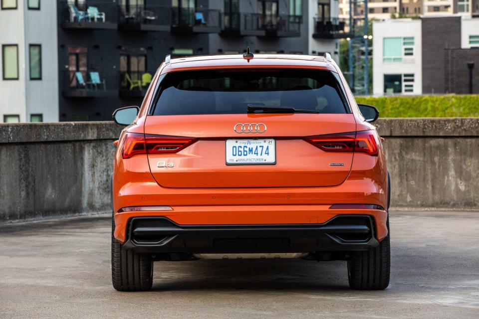 View Photos of the 2019 Audi Q3