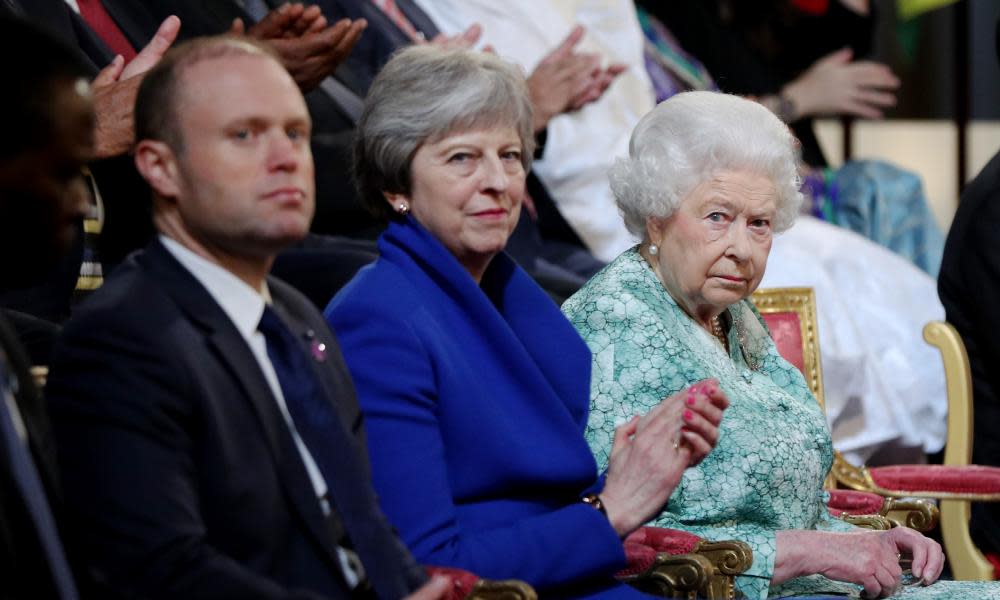 Joseph Muscat with T May and the Queen