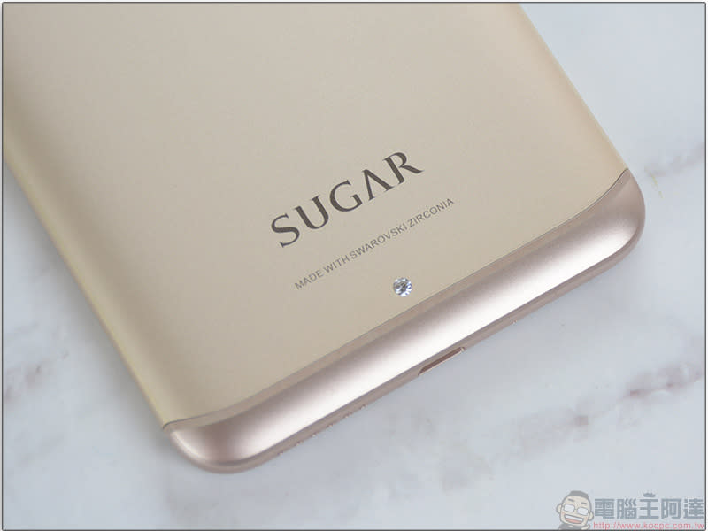 SUGAR C11 開箱 、評測 首款不到 7000 元的全螢幕手機！