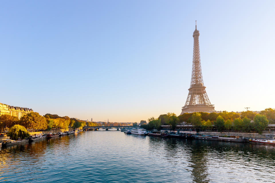 Francia, que desaconseja a sus ciudadanos viajar a Cataluña, envió el año pasado a España 11,15 millones de turistas. (Foto: Getty Images).