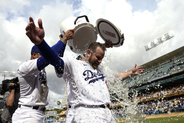 Muncy's walk-off slam gives Dodgers 10-6 win over Phillies – WKRG