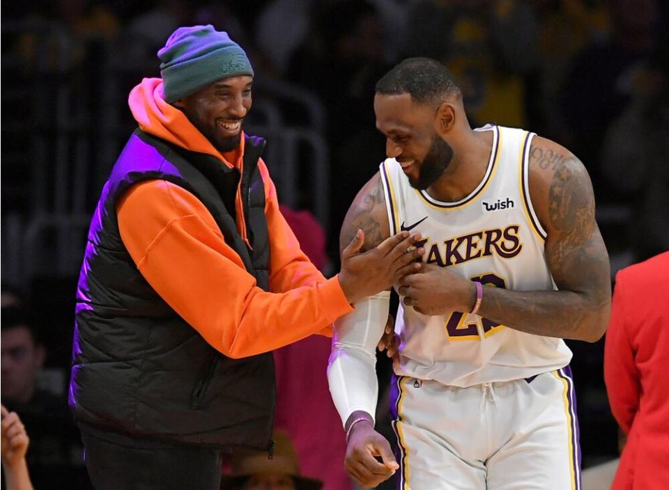 Kobe Bryant and Lebron James | John McCoy/Getty Images