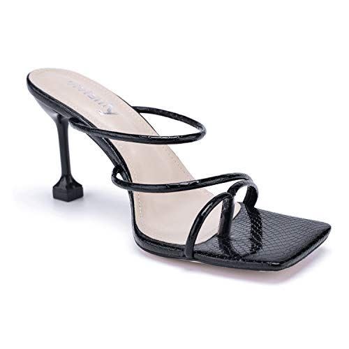 5) Vivianly Square Toe Strappy Sandals