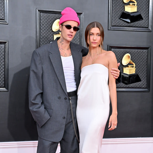 Justin y Hailey Bieber en los Grammy de 2022 credit:Bang Showbiz