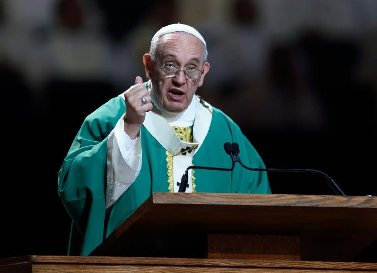 Pope Francis celebrates Mass at Madison Square Garden September 25, 2015 in New York in front of around round 20,000 people, after Billy Joel, who was originally booked for Friday night, shifted his schedule