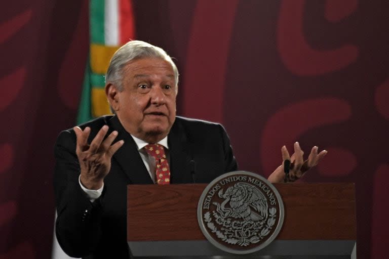 AMLO anunció que cambiará el nombre del Mar de Cortés por el Golfo de California. (Photo by PEDRO PARDO / AFP)