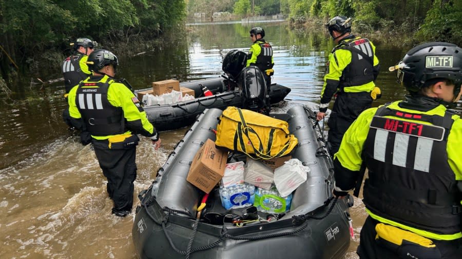 Michigan Task Force 1 in Texas flooding. (Courtesy Michigan Mutual Aid Box Alarm System)