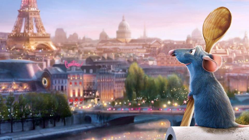 'Ratatouille’ (2007) é a irrestível história do ratinho que sonha em ser chef de cozinha e acaba formando uma parceria com um jovem atrapalhado. Vencedor do Oscar de melhor animação e indicado nas categorias roteiro original, trilha sonora, edição de som e mixagem de som.