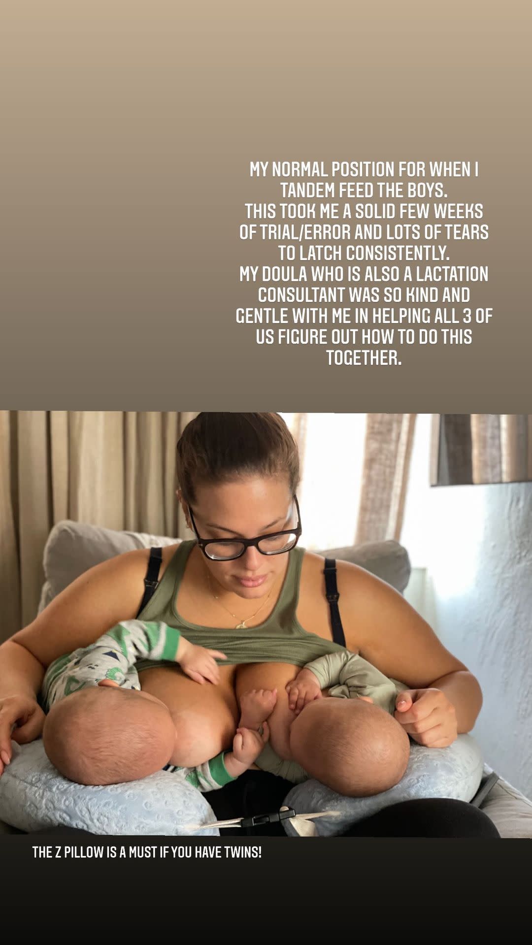 Graham tandem breastfeeding her twin boys. (Photo: Instagram)